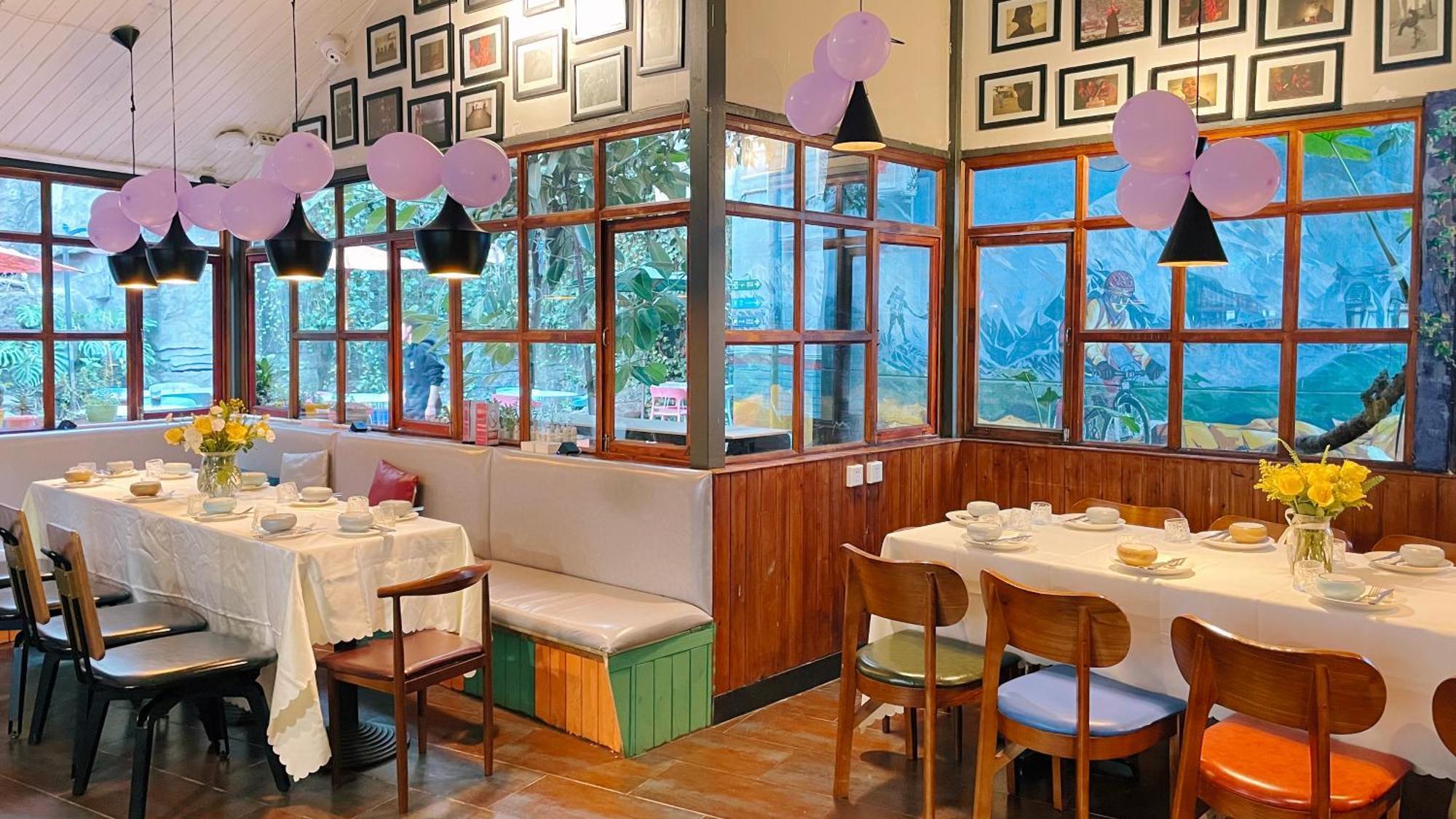 Kunming Upland International Youth Hostel Near The City Center ,2 Mins Walk To The Subway, 2 Mins Walk To The Green Lake, Close To Yuan Tong Temple, Old Street, Yunnan University, Convenient Payment And Visa Cards Are Accepted Esterno foto