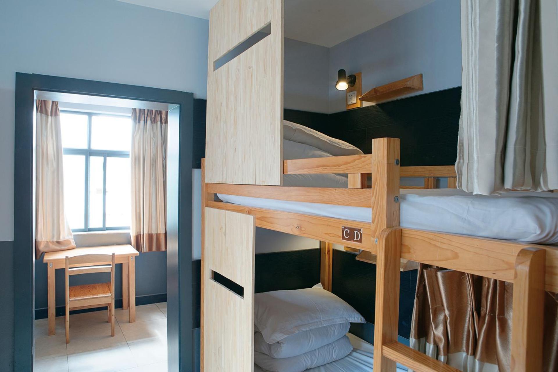 Kunming Upland International Youth Hostel Near The City Center ,2 Mins Walk To The Subway, 2 Mins Walk To The Green Lake, Close To Yuan Tong Temple, Old Street, Yunnan University, Convenient Payment And Visa Cards Are Accepted Esterno foto