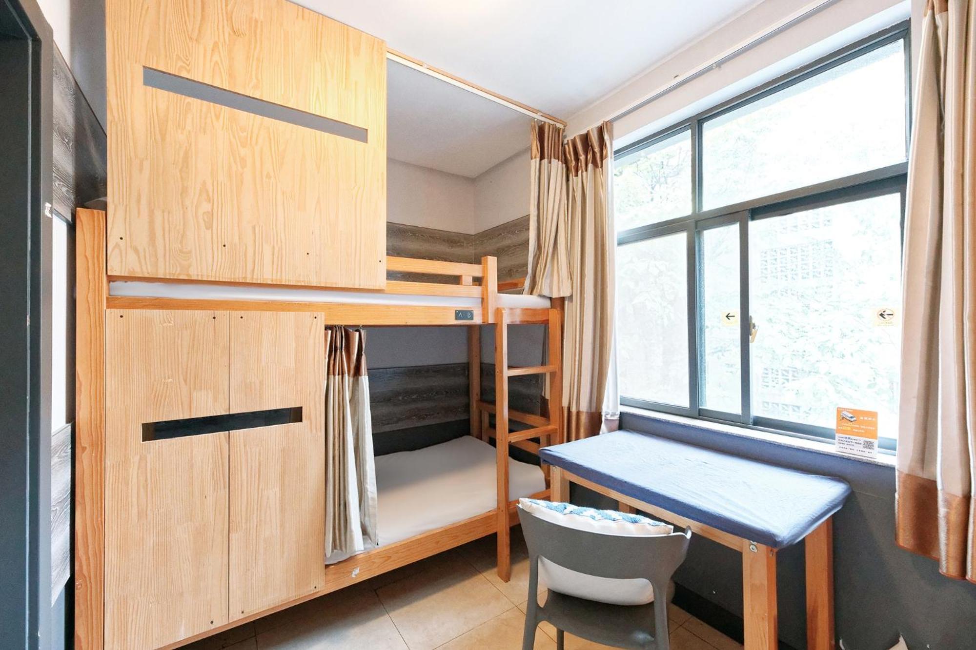 Kunming Upland International Youth Hostel Near The City Center ,2 Mins Walk To The Subway, 2 Mins Walk To The Green Lake, Close To Yuan Tong Temple, Old Street, Yunnan University, Convenient Payment And Visa Cards Are Accepted Esterno foto